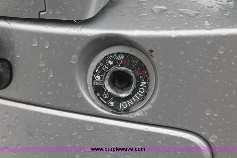 image for item H4221 2006 Kymoo Peoples 125 scooter