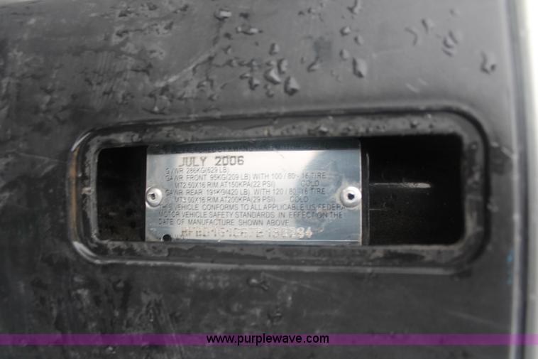 image for item H4221 2006 Kymoo Peoples 125 scooter