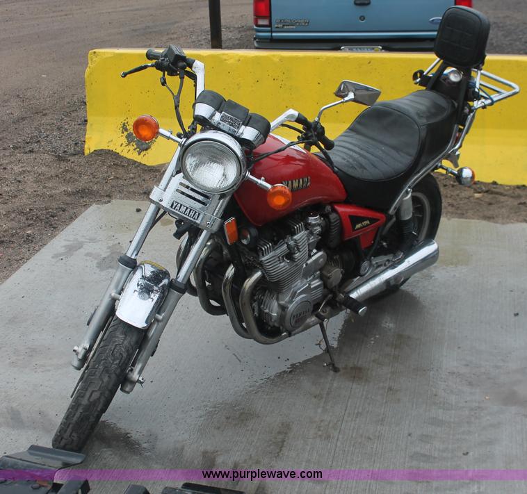 image for item H4222 1982 Yamaha Maxima 1100 motorcycle