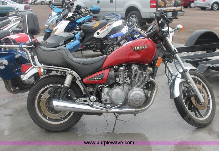 image for item H4222 1982 Yamaha Maxima 1100 motorcycle