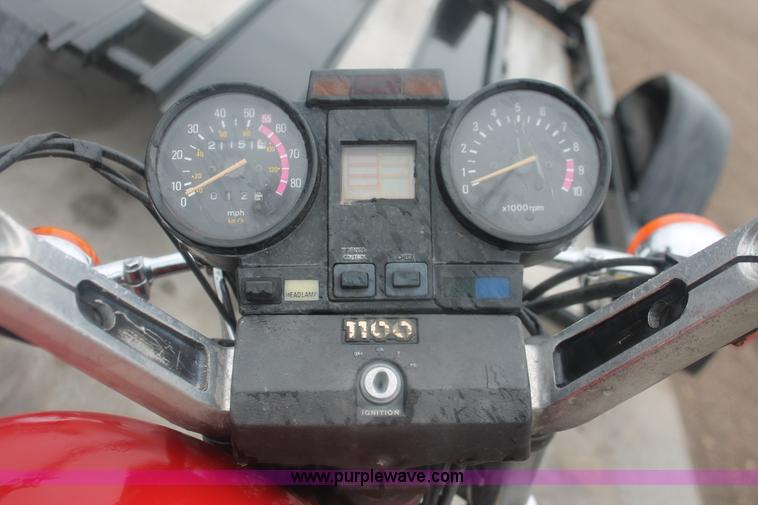 image for item H4222 1982 Yamaha Maxima 1100 motorcycle