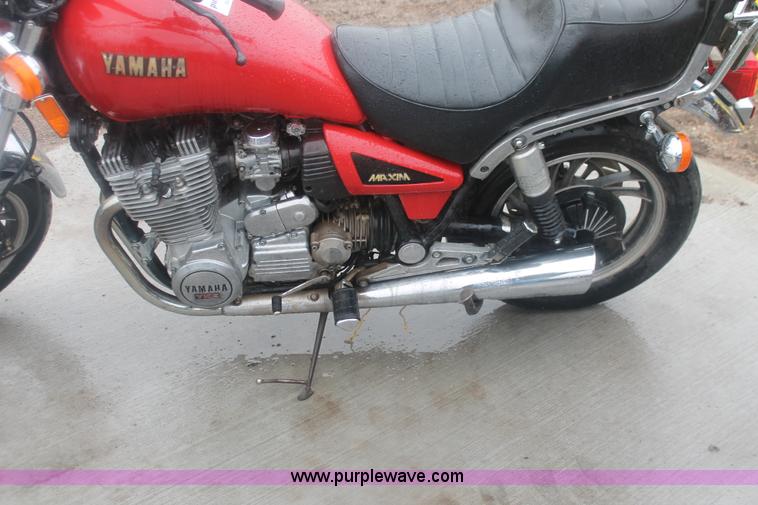 image for item H4222 1982 Yamaha Maxima 1100 motorcycle