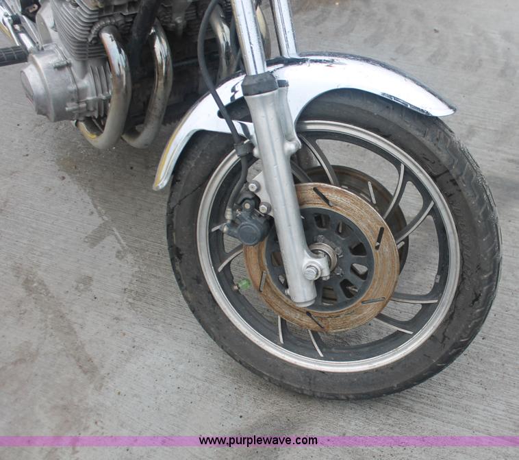 image for item H4222 1982 Yamaha Maxima 1100 motorcycle