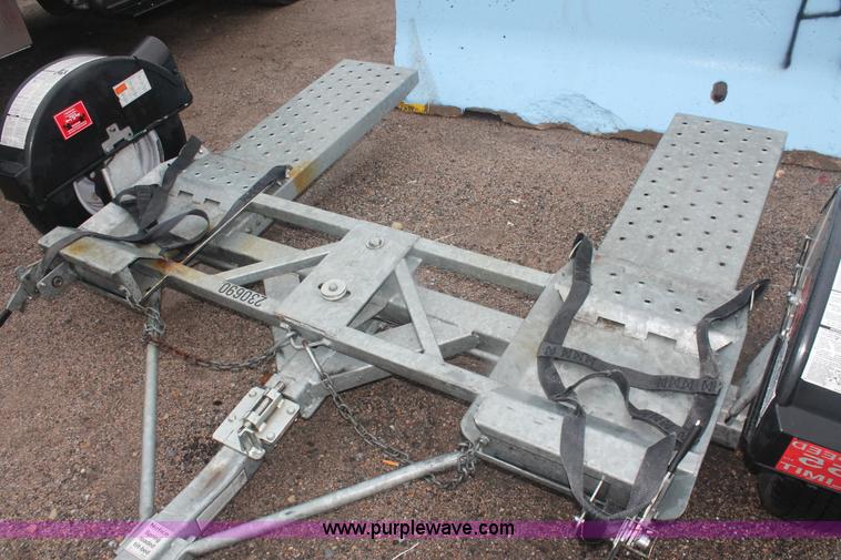 image for item H4223 2011 Dethmers GR200B car dolly