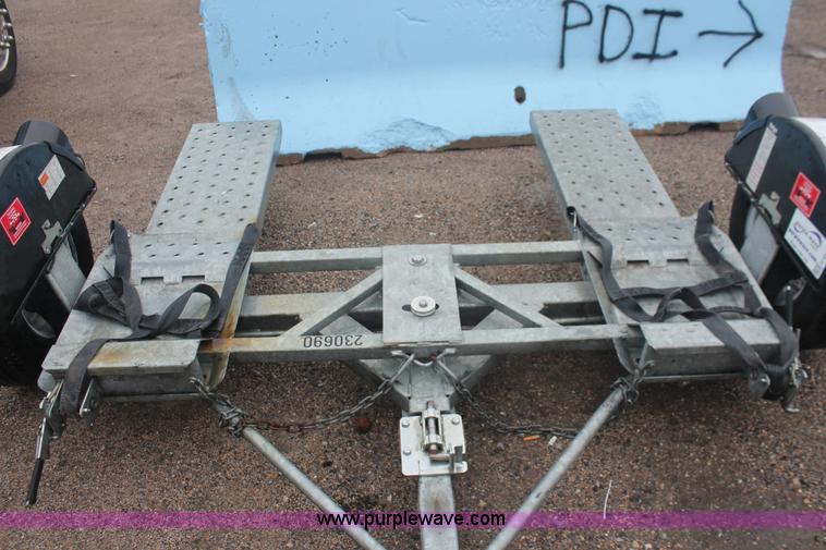 image for item H4223 2011 Dethmers GR200B car dolly