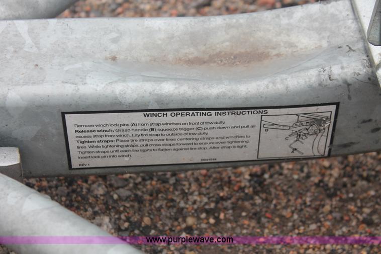 image for item H4223 2011 Dethmers GR200B car dolly