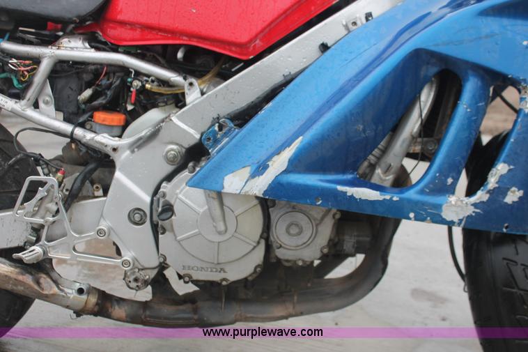 image for item H4225 1992 Honda motorcycle