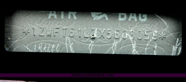 image for item H4229 1999 Mercury Cougar