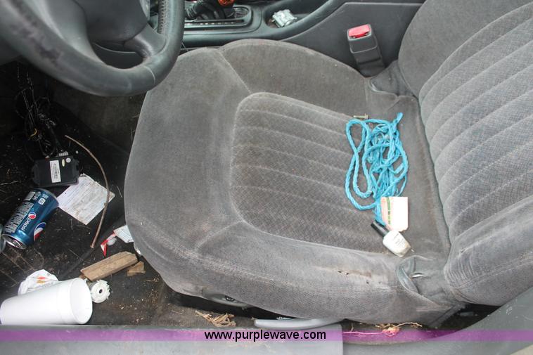 image for item H4232 1999 Pontiac Grand Am GT