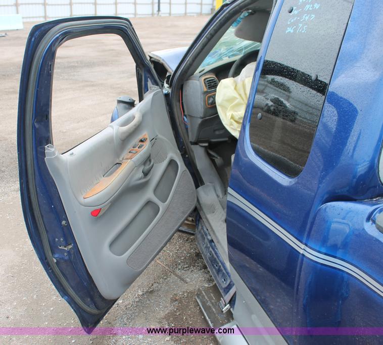 image for item H4233 1998 Ford F150 XLT SuperCab pickup truck