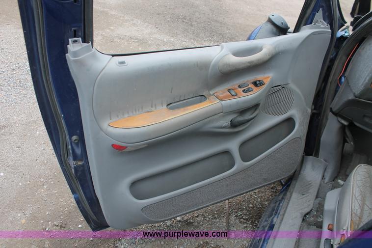 image for item H4233 1998 Ford F150 XLT SuperCab pickup truck