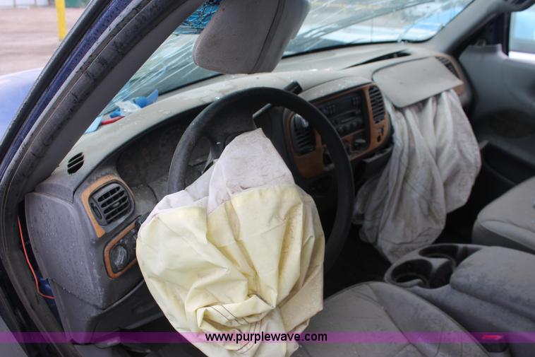 image for item H4233 1998 Ford F150 XLT SuperCab pickup truck