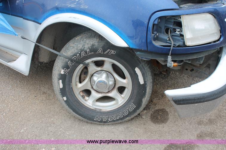 image for item H4233 1998 Ford F150 XLT SuperCab pickup truck