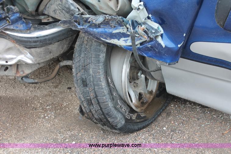 image for item H4233 1998 Ford F150 XLT SuperCab pickup truck