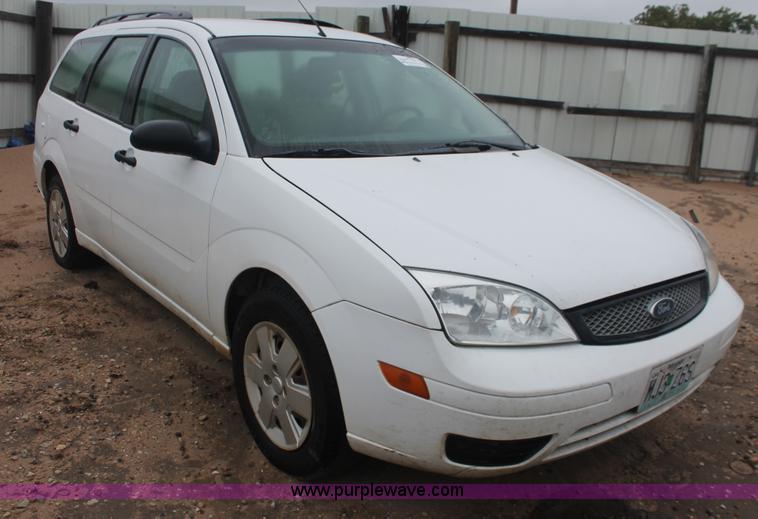 image for item H4234 2006 Ford Focus ZXW SE