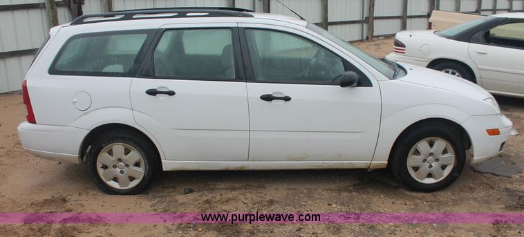 image for item H4234 2006 Ford Focus ZXW SE