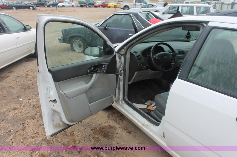 image for item H4234 2006 Ford Focus ZXW SE