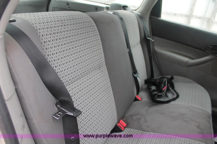 image for item H4234 2006 Ford Focus ZXW SE