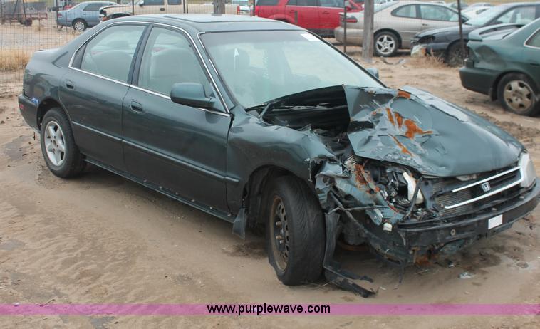 image for item H4235 1997 Honda Accord