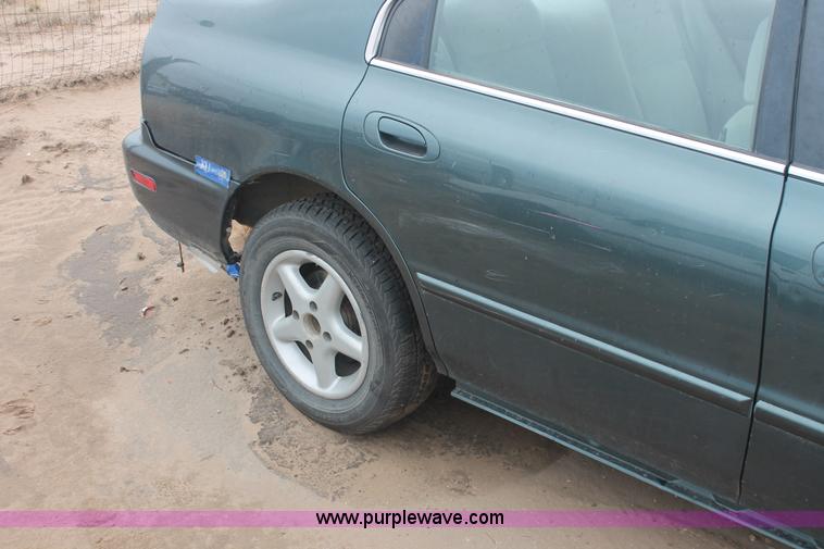 image for item H4235 1997 Honda Accord