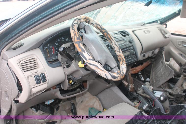 image for item H4236 2002 Honda Accord EX