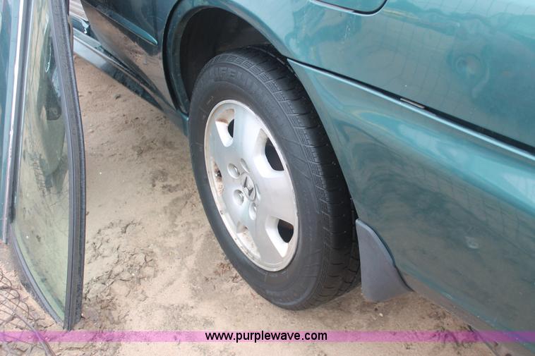 image for item H4236 2002 Honda Accord EX