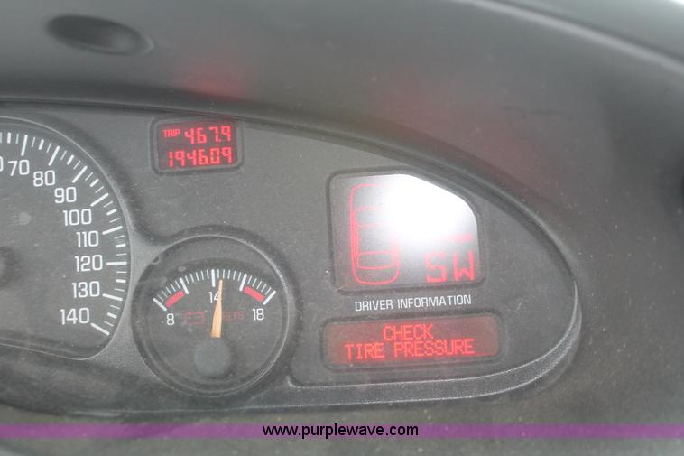 image for item H4237 2001 Pontiac Bonneville SLE