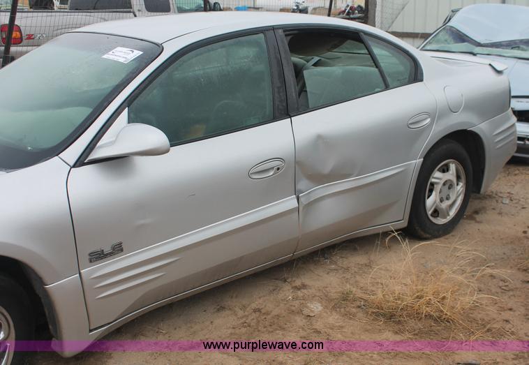 image for item H4237 2001 Pontiac Bonneville SLE
