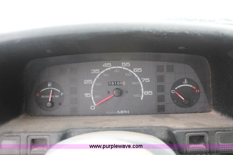 image for item H4238 1991 Geo Metro LSi