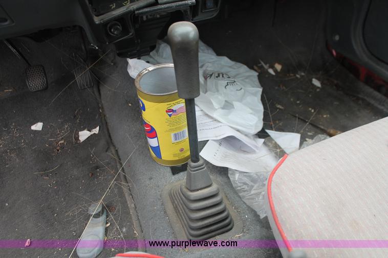 image for item H4238 1991 Geo Metro LSi