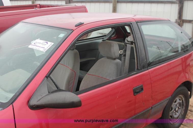 image for item H4238 1991 Geo Metro LSi