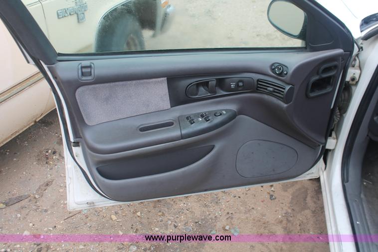 image for item H4239 1997 Dodge Intrepid