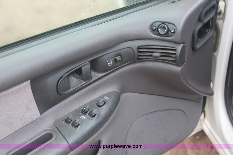 image for item H4239 1997 Dodge Intrepid