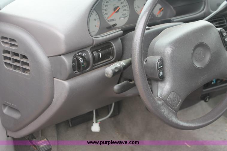 image for item H4239 1997 Dodge Intrepid