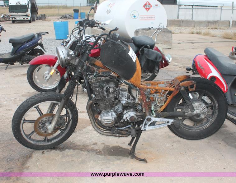 image for item H4241 1983 Kawasaki motorcylce