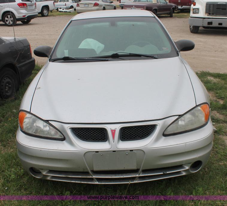 image for item H4243 2003 Pontiac Grand AM SE
