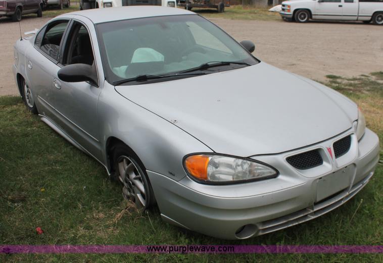 image for item H4243 2003 Pontiac Grand AM SE