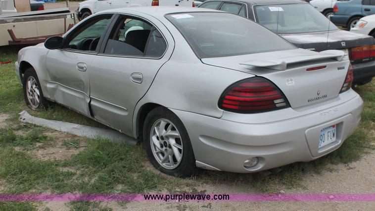 image for item H4243 2003 Pontiac Grand AM SE