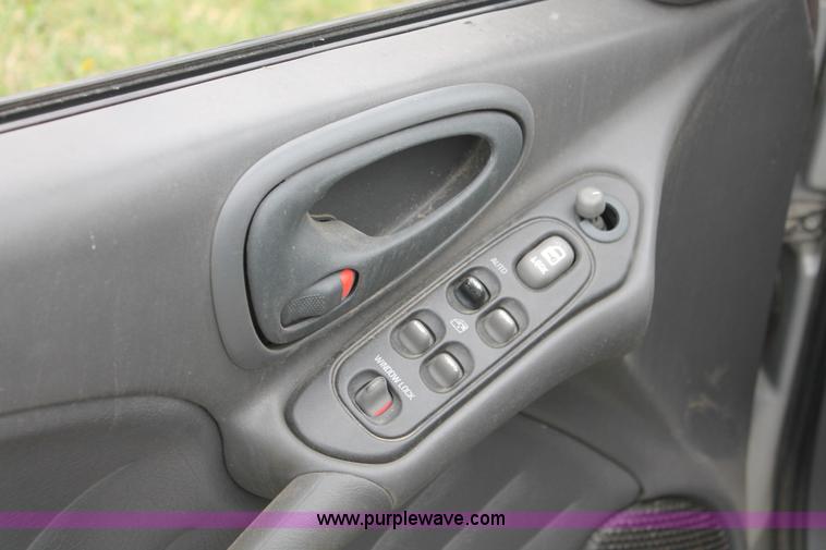 image for item H4243 2003 Pontiac Grand AM SE