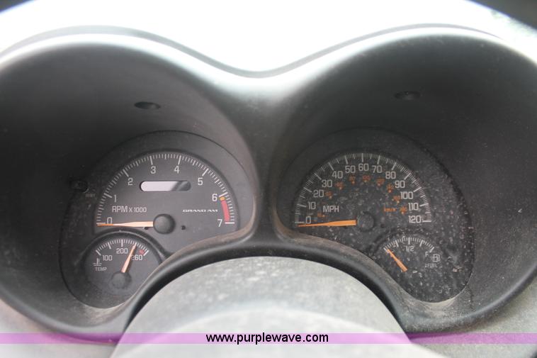 image for item H4243 2003 Pontiac Grand AM SE