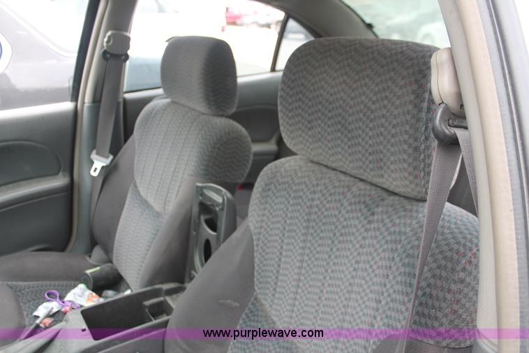 image for item H4243 2003 Pontiac Grand AM SE