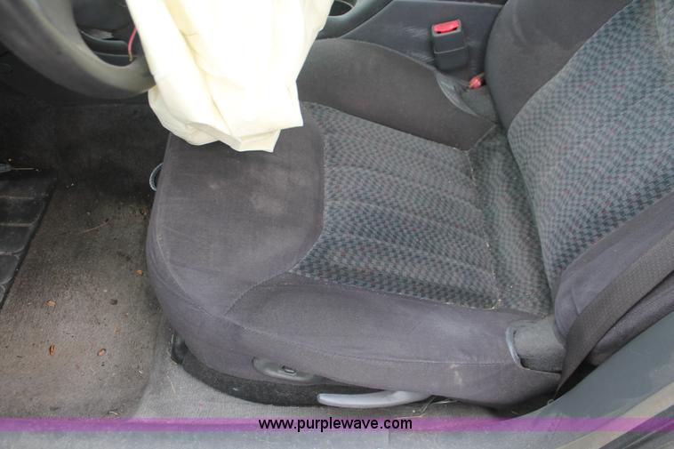 image for item H4243 2003 Pontiac Grand AM SE