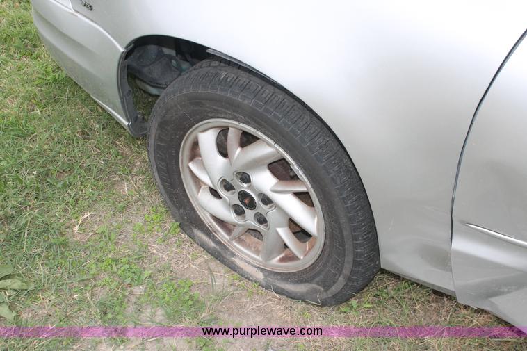 image for item H4243 2003 Pontiac Grand AM SE