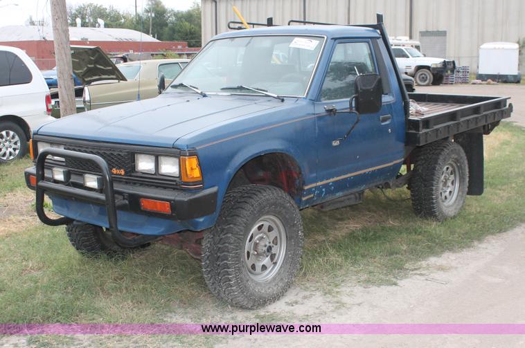 image for item H4244 1984 Nissan Datsun pickup truck