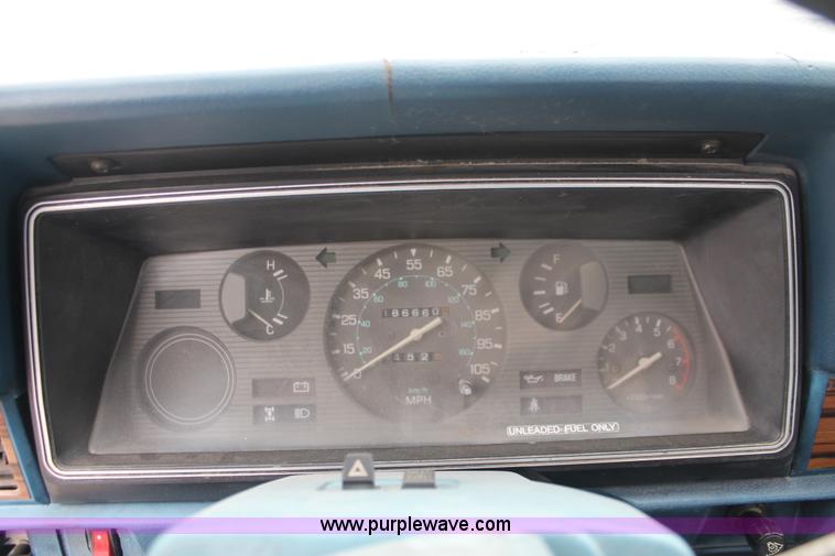 image for item H4244 1984 Nissan Datsun pickup truck