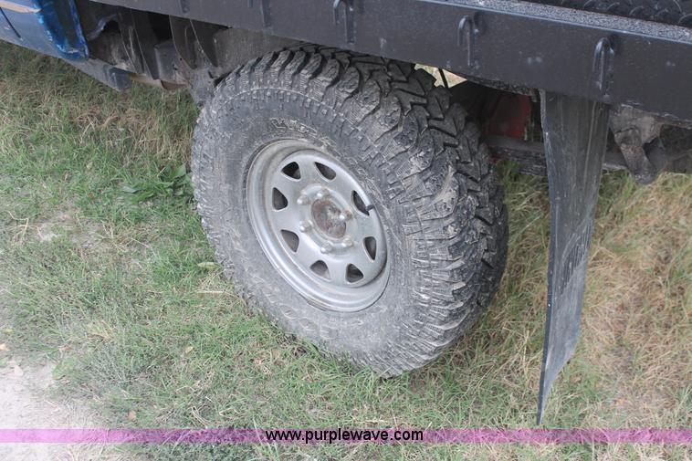 image for item H4244 1984 Nissan Datsun pickup truck