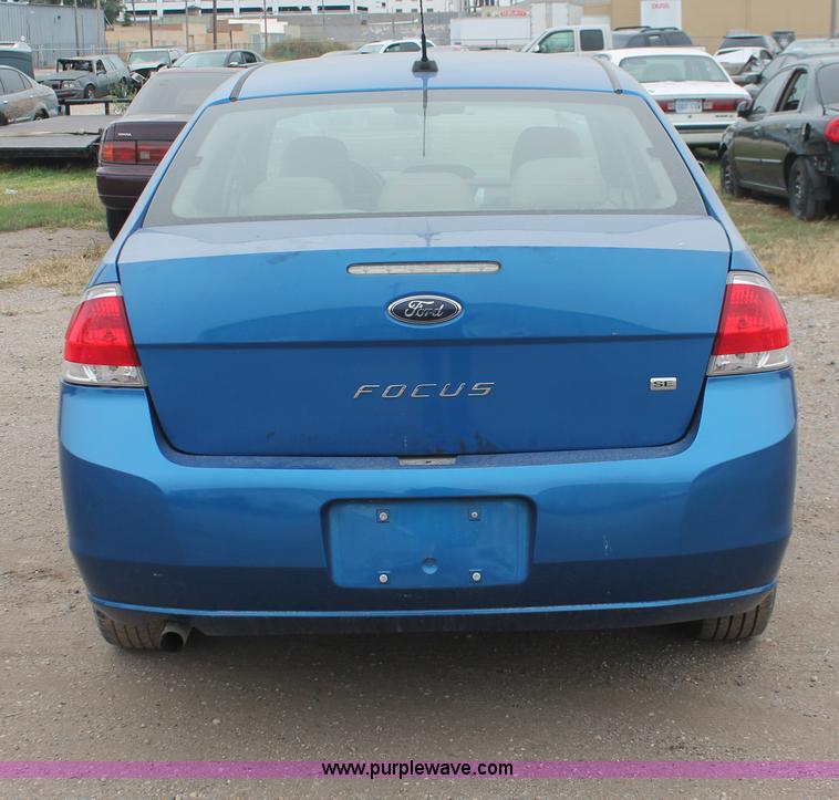 image for item H4245 2010 Ford Focus SE