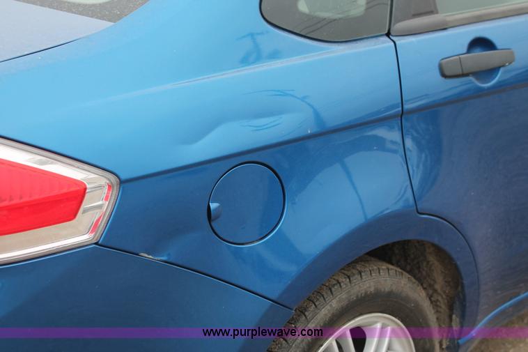 image for item H4245 2010 Ford Focus SE