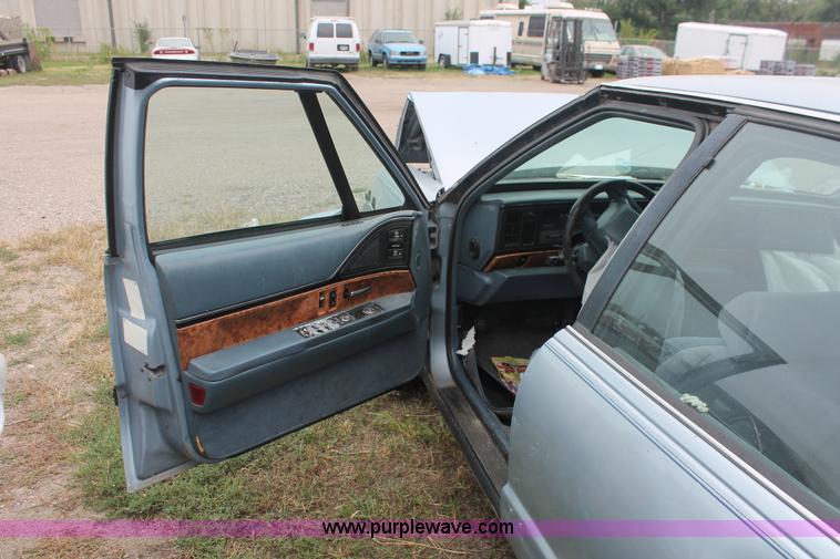 image for item H4246 1995 Buick LeSabre