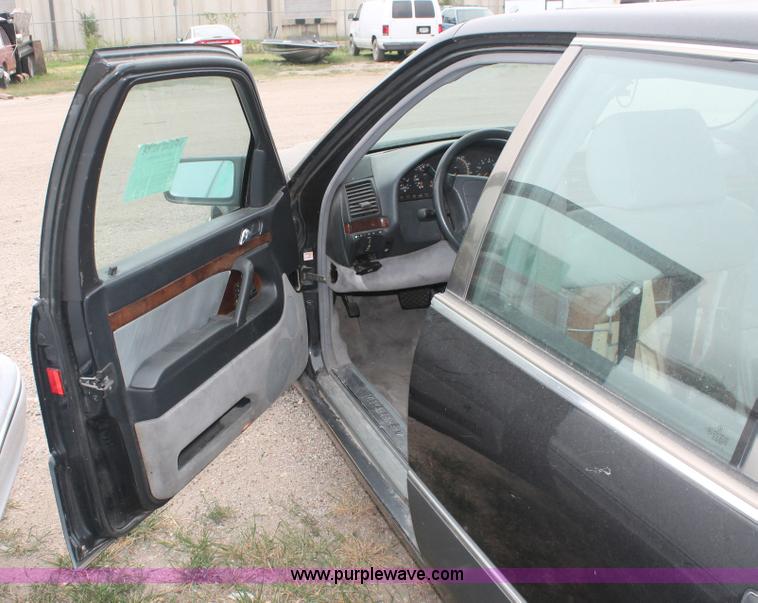 image for item H4247 1994 Mercedes Benz S500